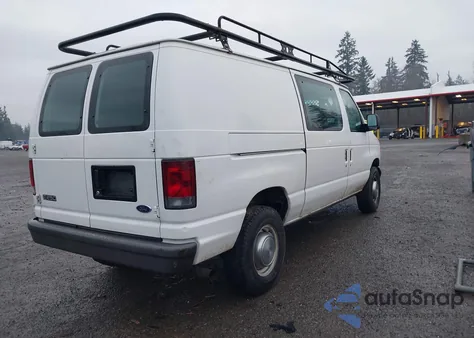 2005 Ford E-250 Commercial/Recreational z USA, uszkodzony, nr VIN 1FTNE24L35HA62847